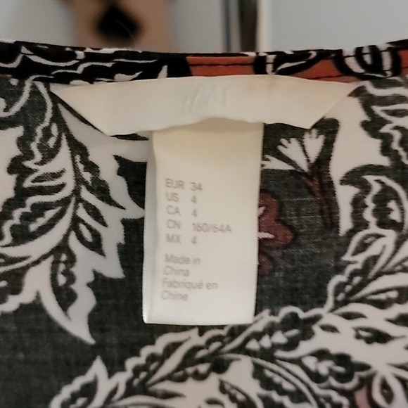 H&m Long Sleeve Floral Romper - Picture 4 of 6